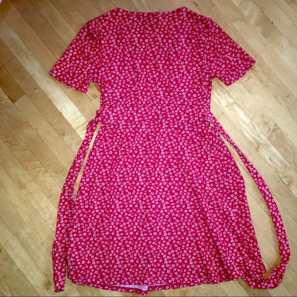 Floral Short Sleeve Dress - Picture 2 of 6